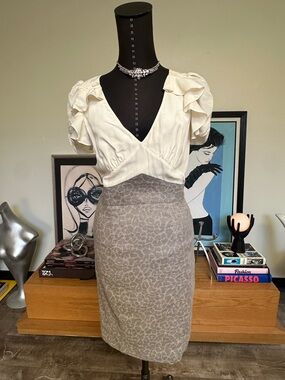 Rebecca TayIor Ruffle Sleeve Dress